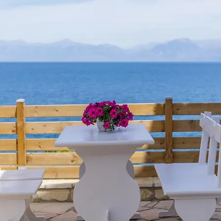 Imerolia Beach House, Kassiopi Corfu *